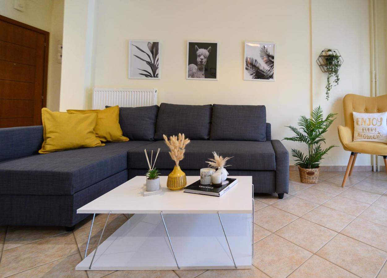 Yellow Fresh Apartment-City Center Александруполис Екстериор снимка
