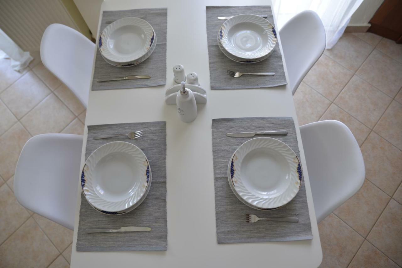 Yellow Fresh Apartment-City Center Александруполис Екстериор снимка
