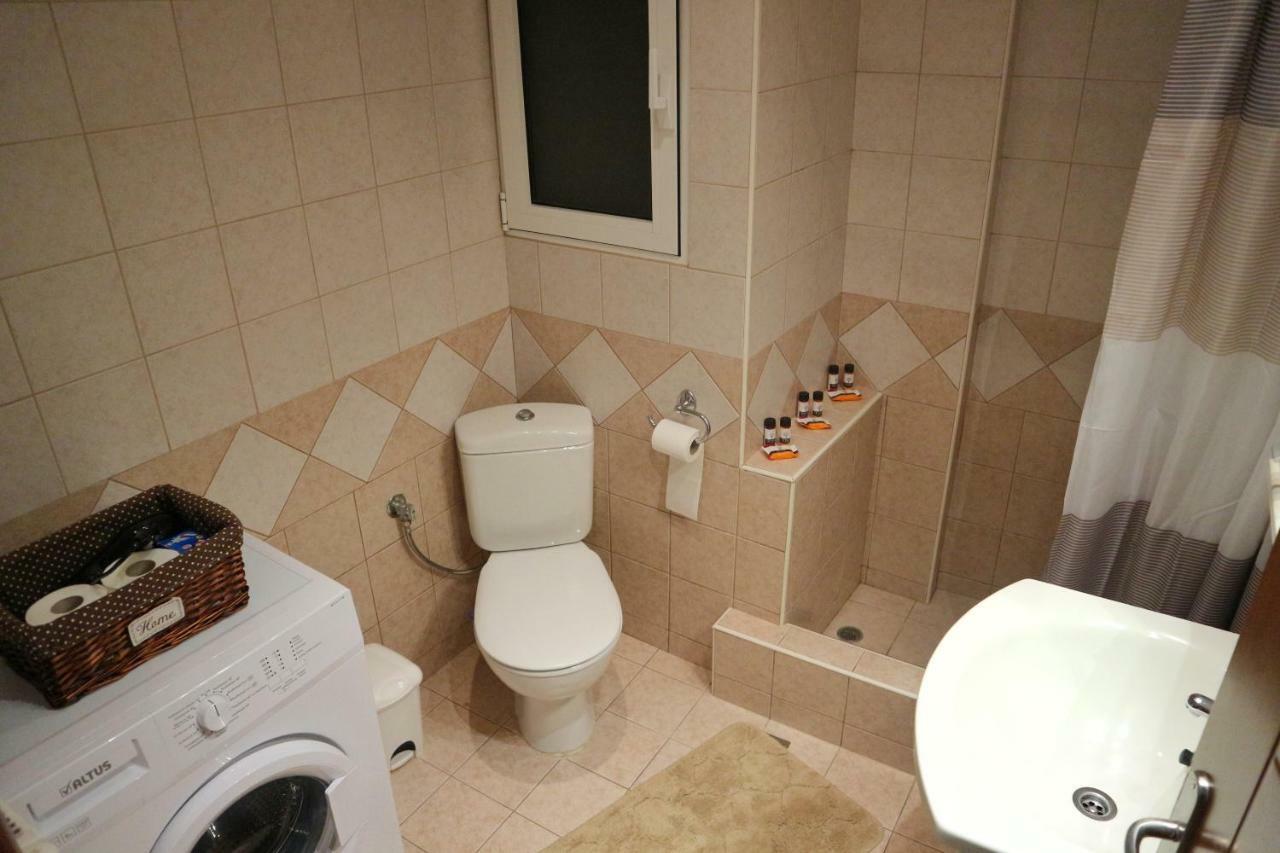 Yellow Fresh Apartment-City Center Александруполис Екстериор снимка